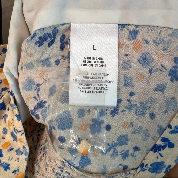 Favorite Daughter Square Neck Floral Blouse Poppy Blue White Large NWT Feminine - Picture 6 of 6